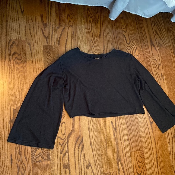Sustainable Long sleeve black top from Afends. Size 8 - Picture 2 of 6